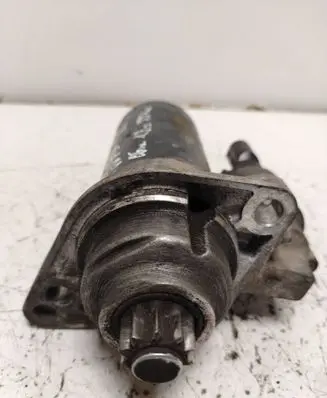 Volkswagen PASSAT B6 Starter motor 1005831311