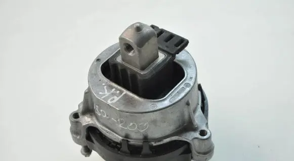 BMW X2 F39 Engine mount bracket 2680483