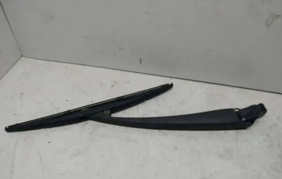 Mitsubishi Grandis Rear wiper blade arm 39852 0632-2