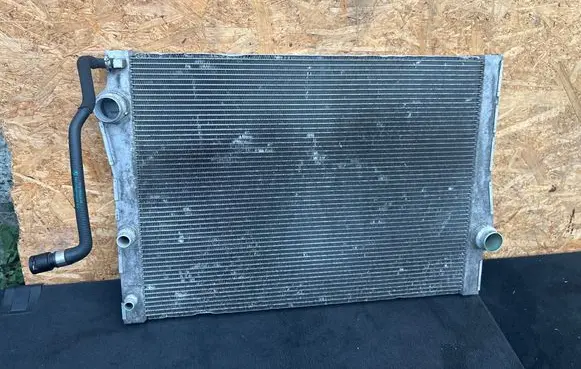 BMW X6 F16 Coolant radiator 7807624