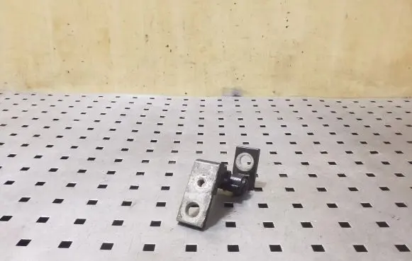 Audi A6 S6 C5 4B Front door upper hinge