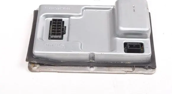 Volkswagen Touareg I Voltage converter inverter 3D0909158