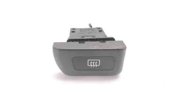 Nissan Pathfinder R50 Windscreen/window heater switch