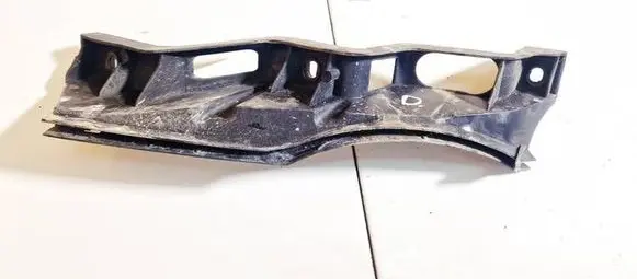 Volkswagen PASSAT B6 Front bumper mounting bracket 3c0807890