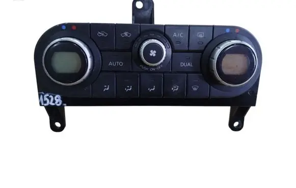 Nissan Qashqai Climate control unit 27500JD40D A02000A7703001