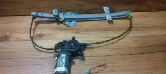 Honda Accord Sliding door window regulator with motor 130484464 0130321631