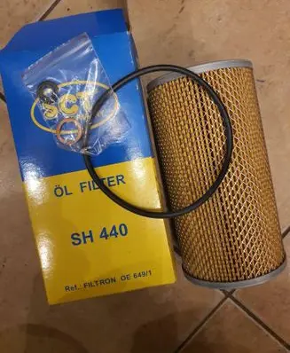 BMW 5 E39 Oil filter cover CH5979 SH440 HU8481X