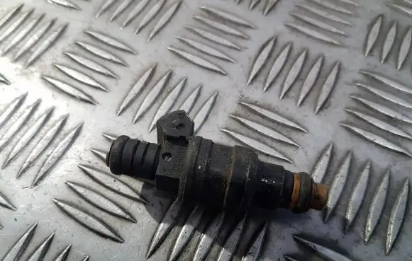 Audi A6 S6 C5 4B Fuel injector 0280150921 078133551