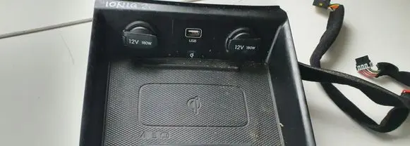 Hyundai Ioniq USB socket connector 