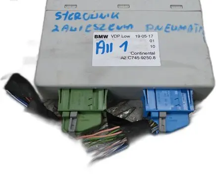 BMW 5 G30 G31 G38 Trunk lid opening control unit 