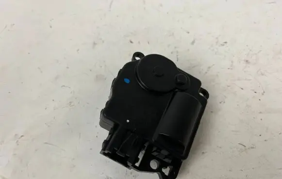 Maserati Quattroporte Air flap motor/actuator 545250008