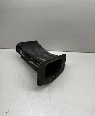 BMW 5 G30 G31 G38 Brake cooling air channel/duct 7394666 74850613 51747394666