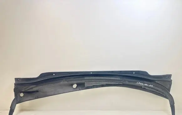 KIA Ceed Wiper trim 861511H000 ED5D00R