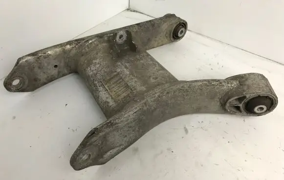 Rear upper control arm/wishbone