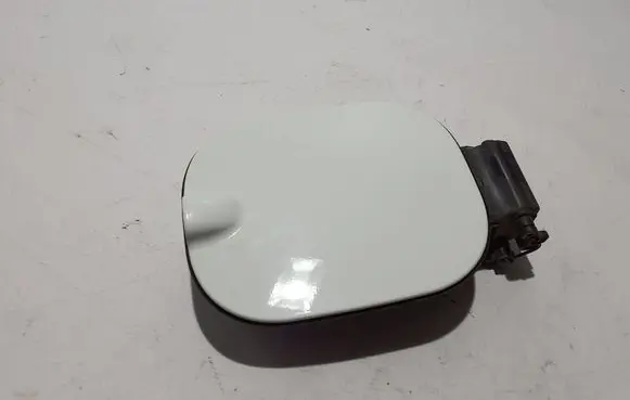 Chevrolet Silverado Fuel tank cap 84745944
