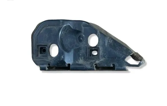 Volvo V50 Front bumper mounting bracket 31265396