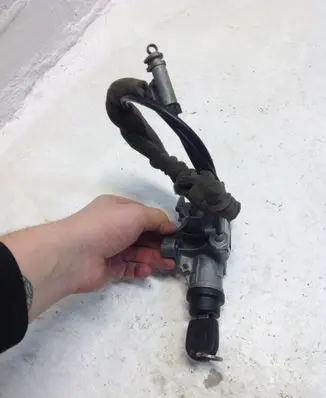 Audi A6 S6 C5 4B Ignition lock 4B0905851