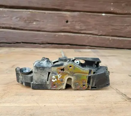 Fiat Stilo Front door lock