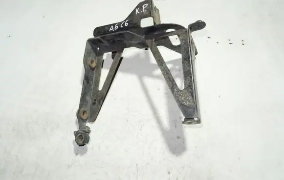 Audi A6 S6 C6 4F Radiator support slam panel bracket 4F0121261B 4F0121261A