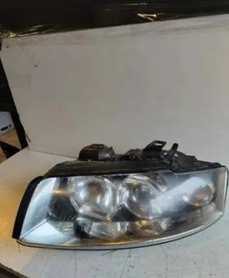 Audi A4 S4 B6 8E 8H Headlight/headlamp