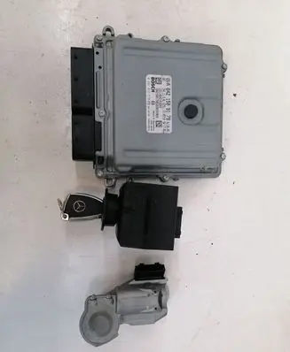 Mercedes-Benz C W203 Engine ECU kit and lock set A6421509179 2095451908 A2034621130