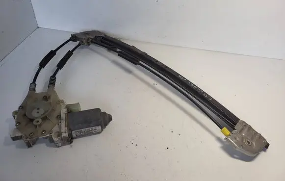 BMW 5 E39 Rear door window regulator with motor 8360511