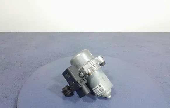 Skoda Fabia Mk3 (NJ) Master brake cylinder 1K0612181F