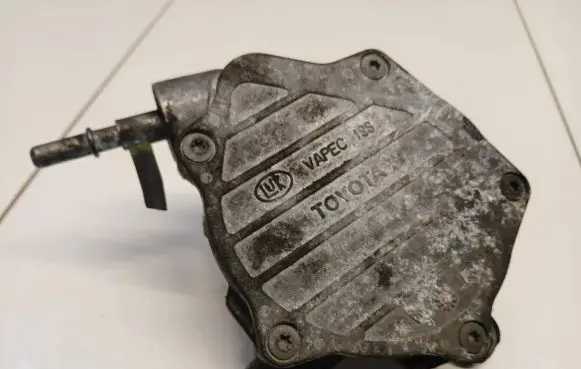 Toyota Corolla Verso AR10 Vacuum pump