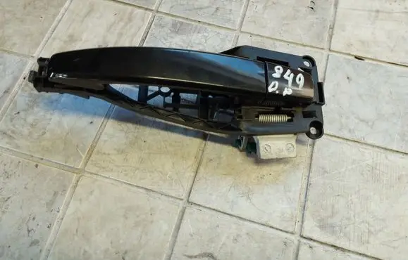 Opel Astra H Front door exterior handle