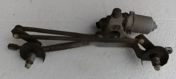 Subaru XV Front wiper linkage and motor 86511FJ010