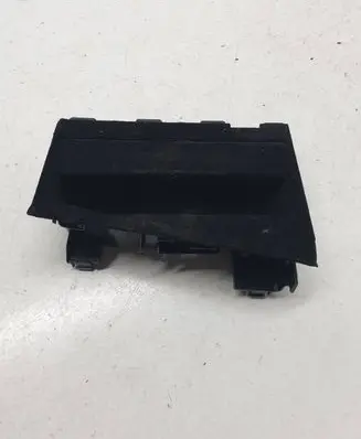 Mercedes-Benz CLS C219 Glove box central console A2196800110
