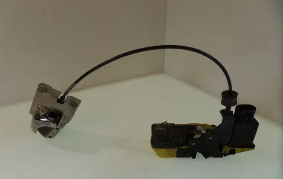 Volvo S80 Front door interior handle 09170045