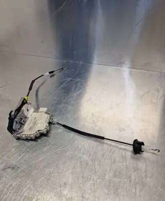Audi A4 S4 B8 8K Rear door lock 8K0839015C