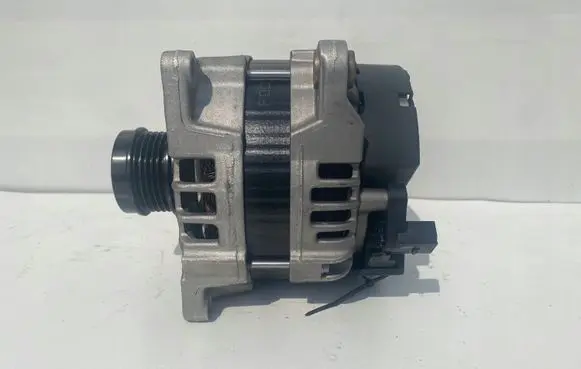 Mercedes-Benz A W176 Generator/alternator 0125711087 0125711068 ADKHNER554548RI