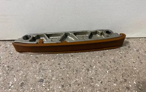 Audi A8 S8 D4 4H Slide rail for timing chain 057109469G