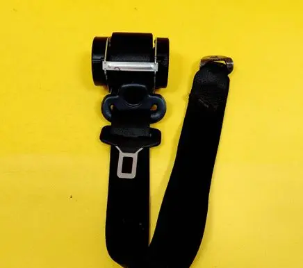 Mitsubishi Colt Rear seatbelt 0433097
