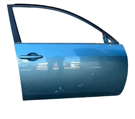 Nissan Primera Front door