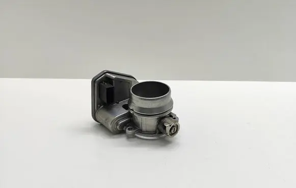 BMW 5 E60 E61 Throttle valve 7804373 780437301 B80800054