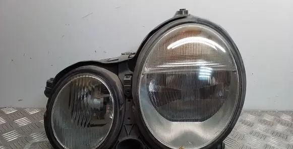 Mercedes-Benz E W210 Headlight/headlamp