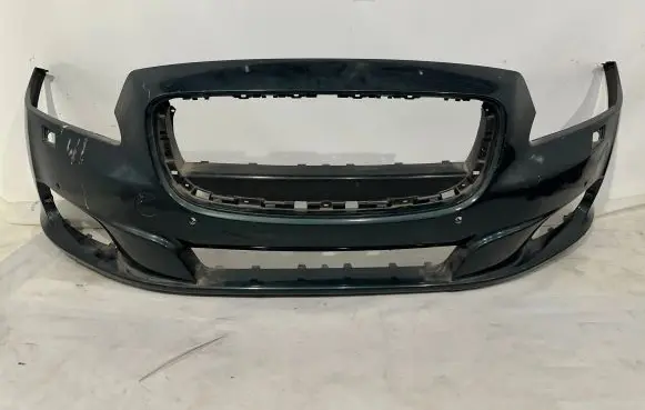 Jaguar XJ X351 Front bumper aw9317c831bb