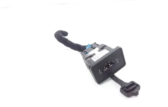Fiat Punto (188) USB socket connector 735429751