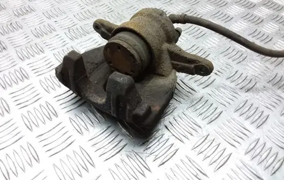 Toyota Corolla Verso AR10 Front brake caliper