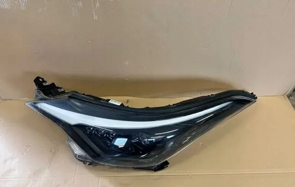 Toyota C-HR I Headlight/headlamp
