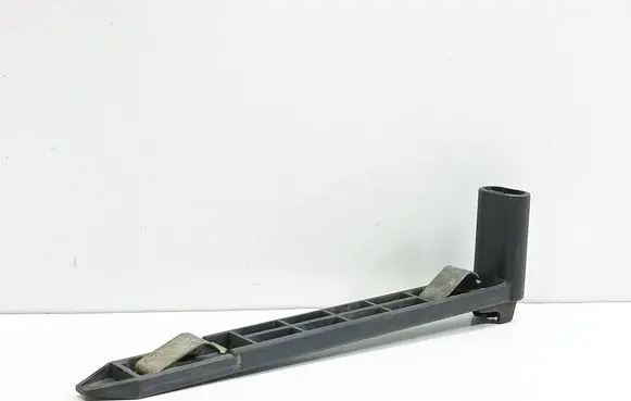 Volvo XC60 Headlight/headlamp mounting bracket 30763154 89075547
