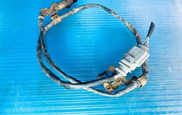 Volkswagen PASSAT B6 Lambda probe sensor 06F906262 0258006813