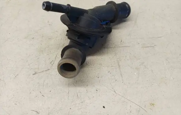 Mercedes-Benz CLK A209 C209 Engine coolant pipe/hose 