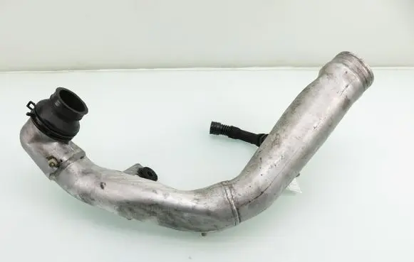 Volkswagen Golf IV Air intake hose/pipe 