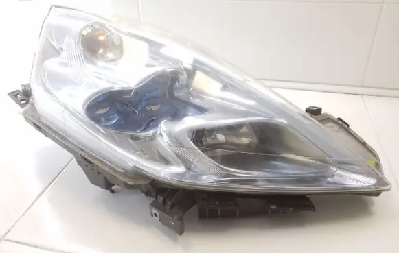 Nissan Leaf I (ZE0) Headlight/headlamp ICHIKOH1845