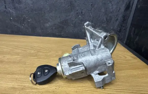 Toyota Auris 150 Ignition lock 450200204 04157D24S1 NO502638639