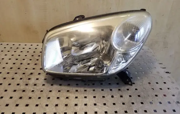 Toyota RAV 4 (XA20) Headlight/headlamp E138835